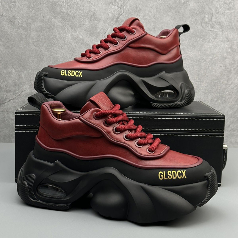 مصمم نمط حذاء رجالي 2025 الخري - مراجعة Mens Fashion Trainers 2025 وسعره