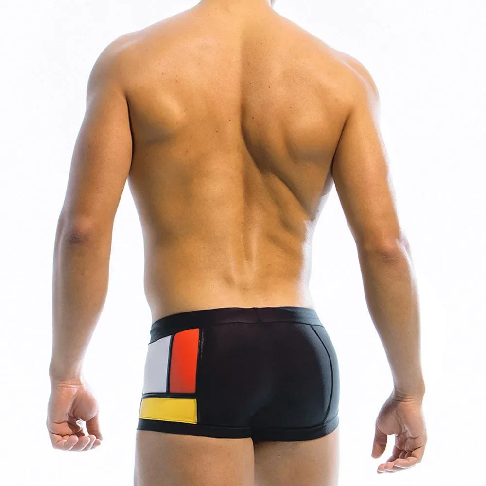 شورت رجالي بألوان مكعبات للتزل - مراجعة Swim Trunk Shorts وسعره